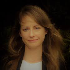 Donna Lyons's Instagram, Twitter & Facebook