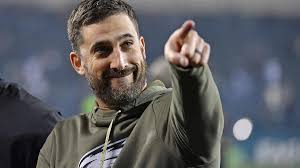 Congratulations to my friend and Eagle teammate Shane Grodack who just  closed out his first season as head coach at Western Wayne with a 7-3  record! 😊🏈🇺🇸🔥