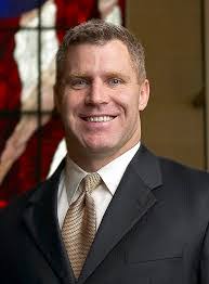 Eddie Mccumber's Instagram, Twitter & Facebook