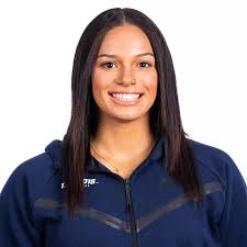 Lauren Wiles's Instagram, Twitter & Facebook