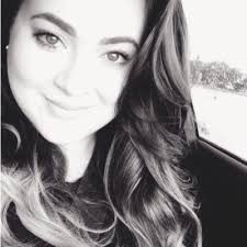 Marie Ruskin (@IDreaminChic)