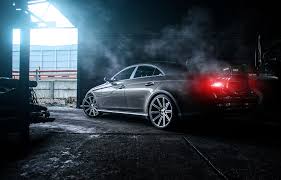 Mercedes Benz Cls 55 Amg With Smoke In Dark Room Mercedes Benz Cls Dark Room Mercedes