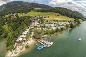 Camping birkenstrand heeft geen animatieprogramma, maar er is wel een speeltuin en recreatieruimte. Seecamping Appesbach