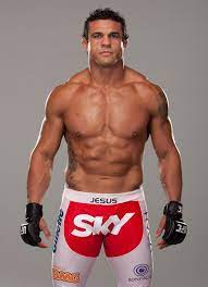 At his age, few men do. Trt Vitor Belfort S Mma Fighter Physique Achievable Natty Nattyorjuice Ufc Mma Fighters Mma