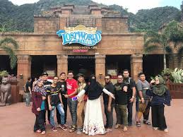 Antara tarikan lost world of tambun ialah lost world waterpark, lost world amusement park iaitu boleh masuk semua tempat dalam lost world of tambun seperti, taman tema air, taman mawada travel & tours ada menawarkan pakej 2d1n di a'famosa resort. Tarikan Terbaru Dan Menarik Di Lost World Of Tambun Lovely Bee
