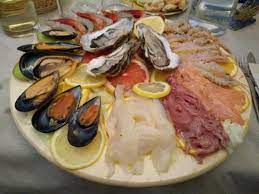 Il ristorante la grassa 1968 è uno storico ristorante in provincia di bologna. Crudite Di Mare Picture Of Ristorante Il Molo Livorno Tripadvisor