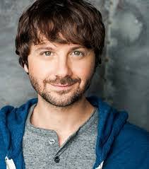 Alan Elsworth's Instagram, Twitter & Facebook