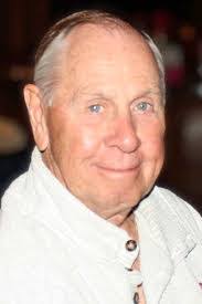 Zachary Everett's Instagram, Twitter & Facebook