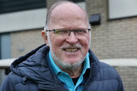 Voormalig voetbalprof Willy van de Kerkhof kampt met gehoorproblemen