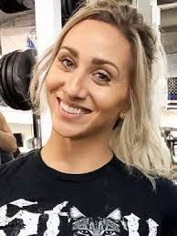 Shannon Courtney's Instagram, Twitter & Facebook