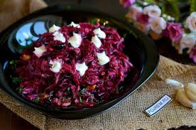 как приготовить салат из свеклы с черносливом и грецким орехом Salat Iz Svekly S Chesnokom 10 Vitaminnyh Receptov