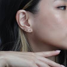 Titanium 4mm Tiny Diamond Push Inlabret 16g, 18g, 20g Tragus Cartilage  Helix Lip Nose Piercings