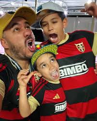 Ayer fue uno de los días más felices de mi vida y lo compartí con las  personas más importantes de mi vida… LAS GRANDES HISTORIAS COMIENZAN CON UN  SUEÑO! Gracias a todos