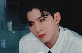 No yellow, red or light pink hair. What S Up With Dark Haired Guys In White Shirts O O Gifs Wifflegif