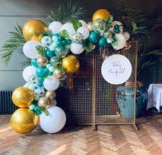 A Gorgeous Safari Themed Baby Shower Showcasing My New Mesh Backdrop And Gorgeous Organi Baby Shower Balloons Baby Shower Safari Theme Baby Shower Decorations