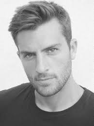 Ein paar gute beispiele von ihre langen stirnfransen schmeicheln ihr rundes gesicht und lassen ihr gesicht länder und dünner aussehen. Frisuren Manner Langes Gesicht Frisurentrends Haarschnitt Manner Haarschnitt Kurz Toupierte Haare