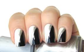 Black and white combination is timeless, elegant and there is no person who doesn't love it. 30 Prettiest Black And White Nail Art Designs Just For You Wetellyouhow