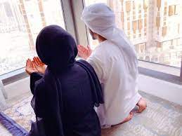 Bagaimana membantu pasangan suami/istri ketika dilanda masalah? Jika Selalu Bergaduh Suami Isteri Cuba Amal Solat Jemaah Selama 40 Hari Pesona Pengantin