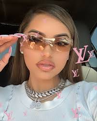 Personalized and aesthetic affordable stationery & lifestyle accessories with cute korean kawaii japanese accent. Aesthetic E Girl Glasses Novocom Top