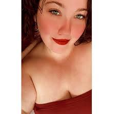 Brittany Cusack's Instagram, Twitter & Facebook