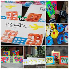 Kids love getting into the spirit of the season. 20 Card Making Ideas For Kids Red Ted Art Make Crafting With Kids Easy Fun