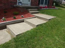 Black says that using the same plant along both sides of a long path is a technique to create structure that, in a traditional english garden, might be achieved with boxwood (buxus sempervirens). Front Yard Stairs Design Novocom Top