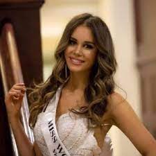 The australian beauty queen and miss universe 2004, jennifer hawkins is the sexiest, hottest and most beautiful miss universe till date. Esma Voloder Is The Most Beautiful Woman In Australia Sarajevo Times