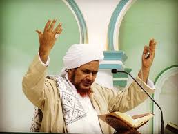 Teks mahallul qiyam simtut duror (asyroqol kaunub tihajan al barzanji mahalul lirik arabngetrend dan bacaan sholawat arab latin artinya marhaban ya nurul aini berbagai surah fil rowansroom. Teks Mahallul Qiyam Maulid Habsyi Arab Latin Dan Terjemahannya Galeri Kitab Kuning