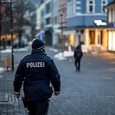 Sind die infektionszahlen hoch, sollen weitreichende ausgangssperren: Corona Bundesweite Nachtliche Ausgangssperre Im Gesprach Panorama