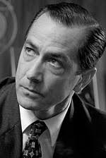 Дэвид Стрэтэйрн