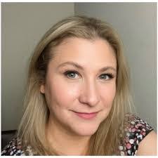 Melissa Flach's Instagram, Twitter & Facebook