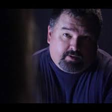 Michael Ake (@MakeAke)