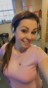 What are the best noise cancelling earbuds with ear hooks? Or even just  noise cancelling earbuds that don't fall out? Thank you