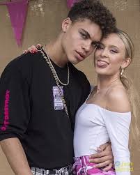 Zara larsson von freund getrennt. Pinterest Lolamjm Zara Larsson Zara Beautiful Lovers Goals Couples Couple Couple Goals Brian Whittaker And Zara Larsson Zara Larsoon Zara Larsson