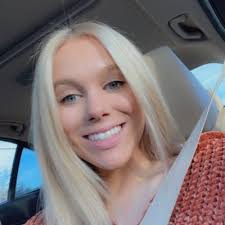 Tori Paige's Instagram, Twitter & Facebook