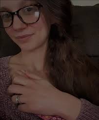 Hey 👋 I am Jessica… homeschooling mom of 8boys, who loves Jesus!! Looking  for other mom friends to help build a little community together,  encouragingone another, and reaching our goals. If you