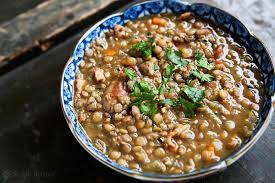 Cubre y deja que se cocine por 20 minutos o hasta que las lentejas estén cocidas. Aprende A Cocinar Lentejas Y Disfruta De Seis Deliciosas Recetas