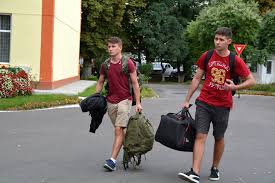 Candidaţii pentru locurile repartizate sistemului penitenciar la academia forţelor terestre „nicolae bălcescu sibiu trebuie să îndeplinească, cumulativ, următoarele condiţii: Prima Zi In Academia Fortelor Terestre