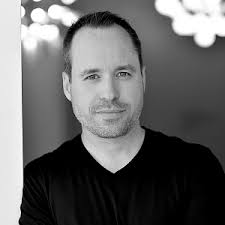 Sean Lavin's Instagram, Twitter & Facebook