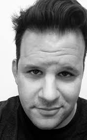 Approaching the Unknown (2016)