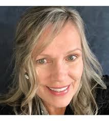 Roxi Miller : Bismarck, ND Travel Agent