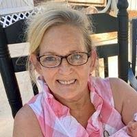 Lori Griswold's Instagram, Twitter & Facebook