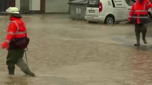 Die windböen können demnach mit geschwindigkeiten von bis zu 60 km/h aus südlicher richtung aufkommen. Land Unter In Hagen Unwetter Treffen Nrw Wetter Com