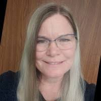 Lorrie Alvarez's Instagram, Twitter & Facebook