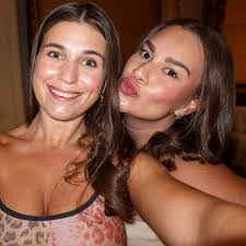 Christie Perrin's Instagram, Twitter & Facebook