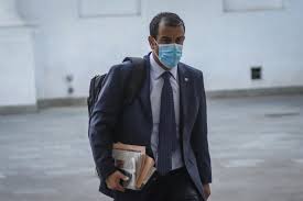 Rodrigo javier delgado mocarquer (13 de junio de 1974) es un psicólogo y político chileno, miembro. Osihtqedghihcm