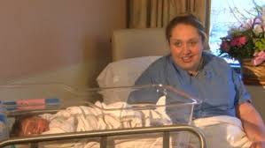 A woman in china has given birth to twin brothers — 10 years apart. Woman Gives Birth To 10 Pound Baby One Hour After Learning She S Pregnant Fox61 Com