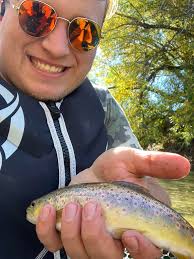 Tucktec kayak pulling hard to the right