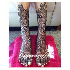 Shivani Henna Art By Shvani Brampton Mehndi Services Bridal Henna For Karwa Karva Chauth M Wedding Mehndi Designs Legs Mehndi Design Bridal Mehndi Designs