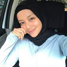 Nur amirah filzah badioezaman merupakan seorang pelakon, pengacara, model dan usahawan wanita malaysia.12 for faster navigation, this iframe is preloading the wikiwand page for mira filzah. Biodata Mira Filzah Pelakon Drama Lelaki Kiriman Tuhan Iluminasi